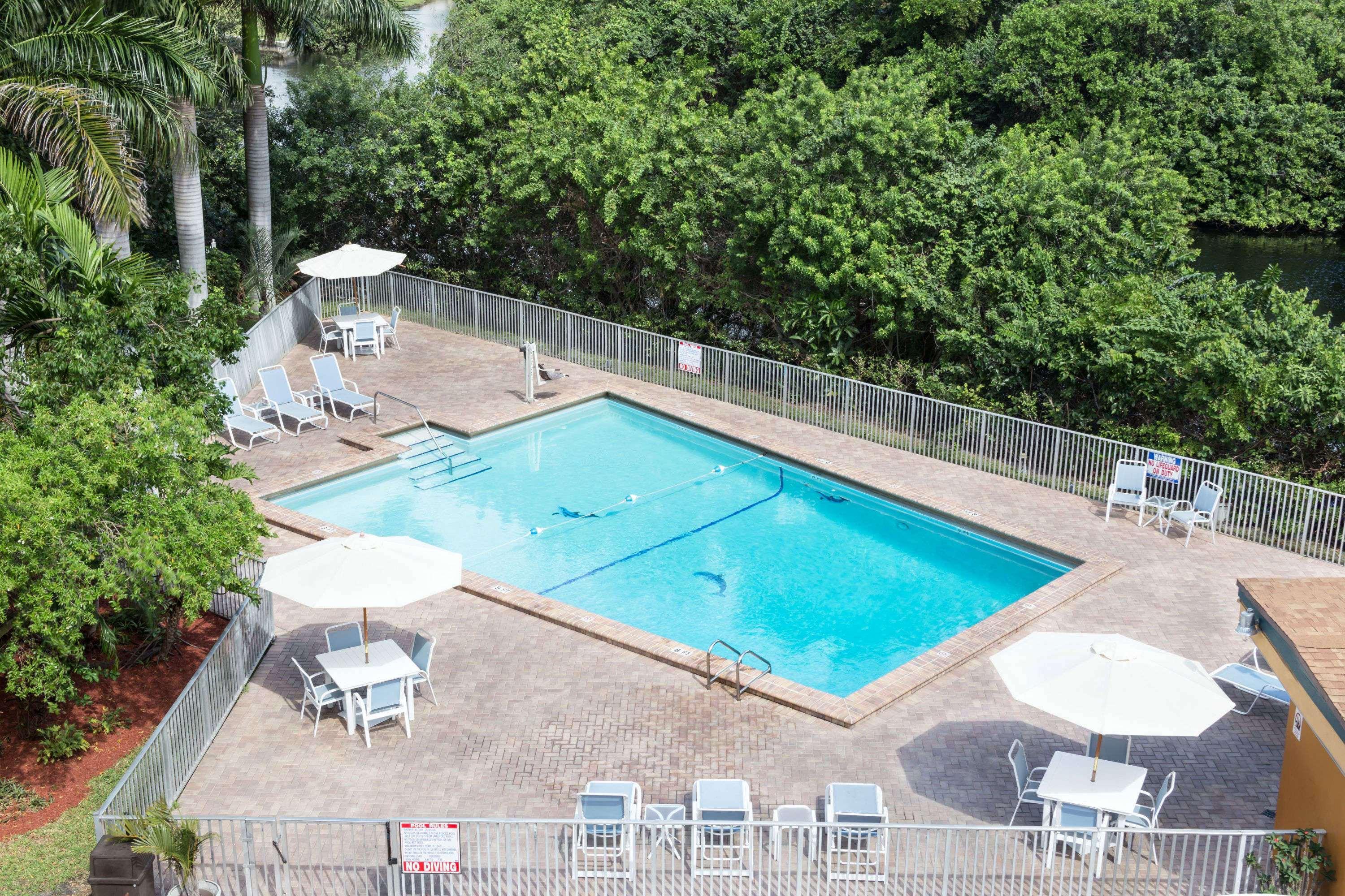 Days Inn By Wyndham Fort Lauderdale-Oakland Park Airport N Eksteriør billede