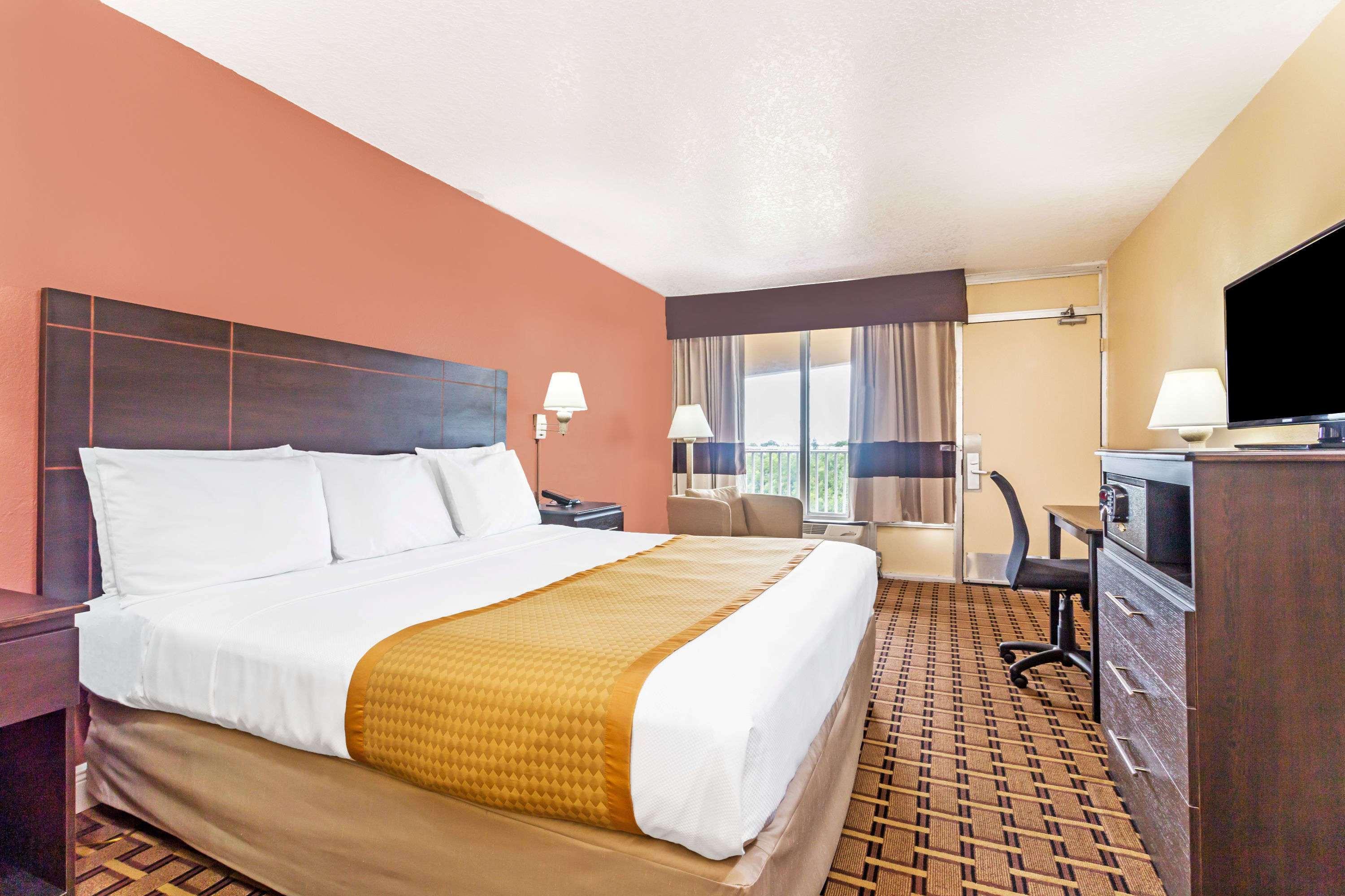 Days Inn By Wyndham Fort Lauderdale-Oakland Park Airport N Eksteriør billede