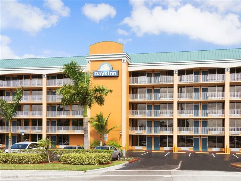 Days Inn By Wyndham Fort Lauderdale-Oakland Park Airport N Eksteriør billede