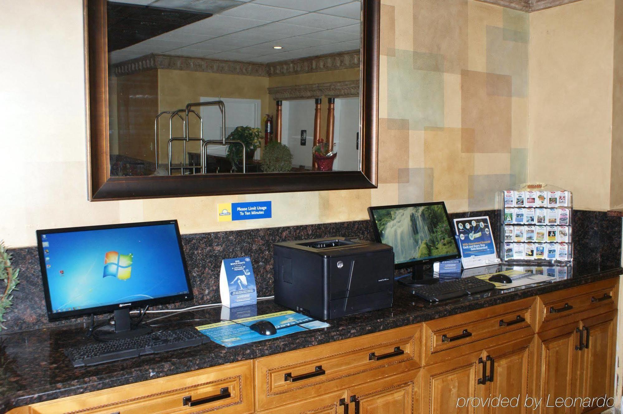 Days Inn By Wyndham Fort Lauderdale-Oakland Park Airport N Eksteriør billede